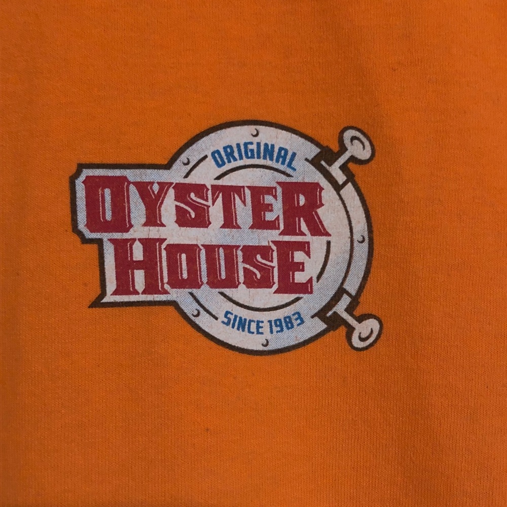 Men’s Oyster House Gulf Shores Graphic T - Picture 4 of 6